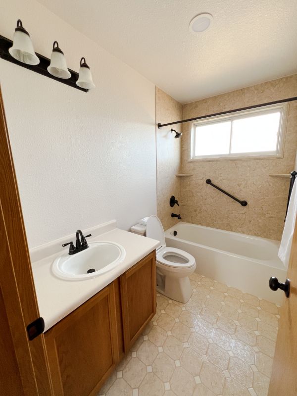 Top Bathroom Remodeling Companies in Byhalia, MS